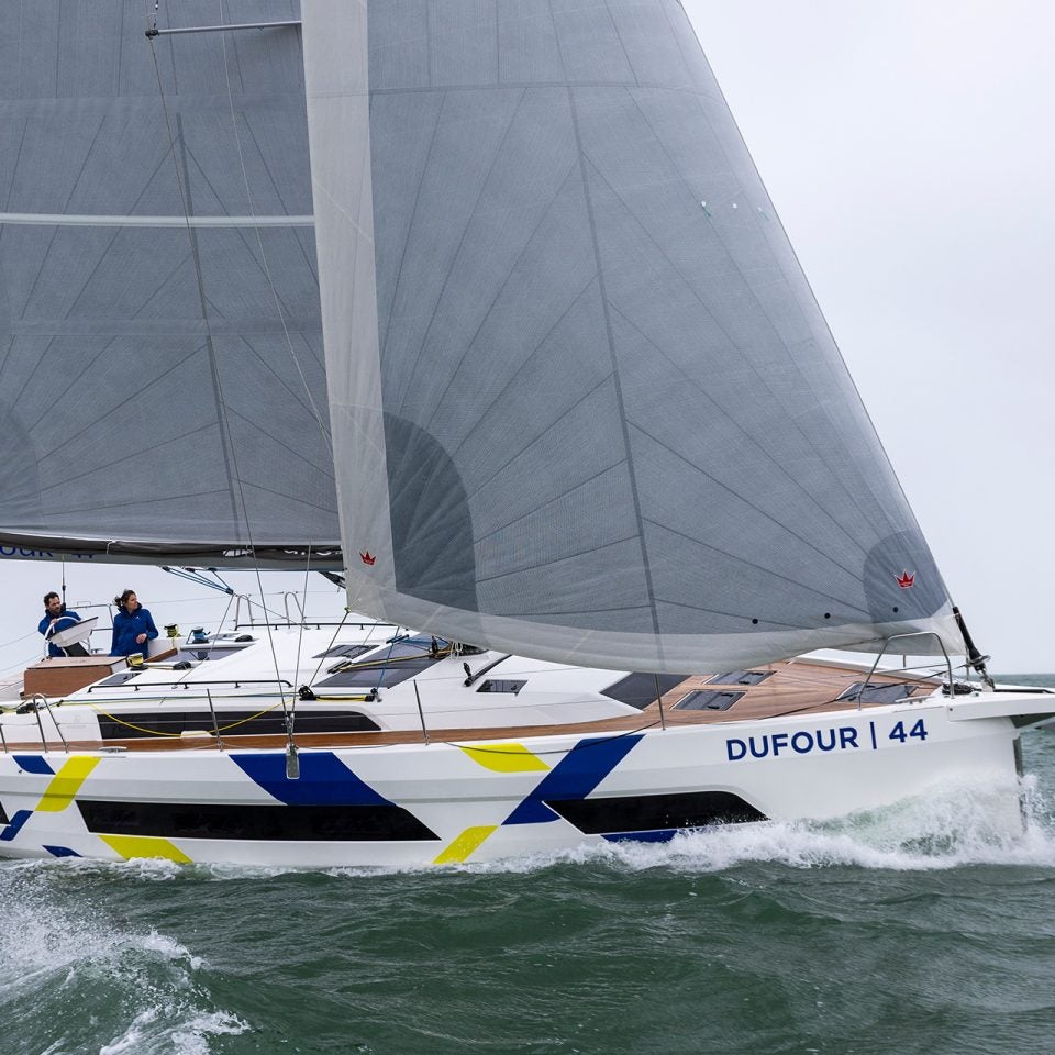 Voilier Dufour 44 sous voiles