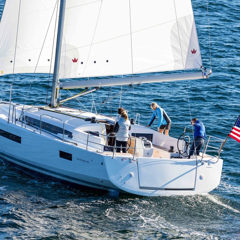 Jeanneau Sun Odyssey 490 beim Segeln