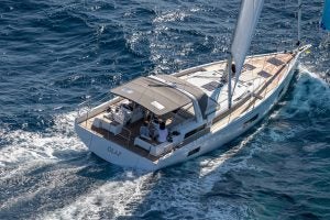 Yate de lujo Beneteau Oceanis Yacht 54