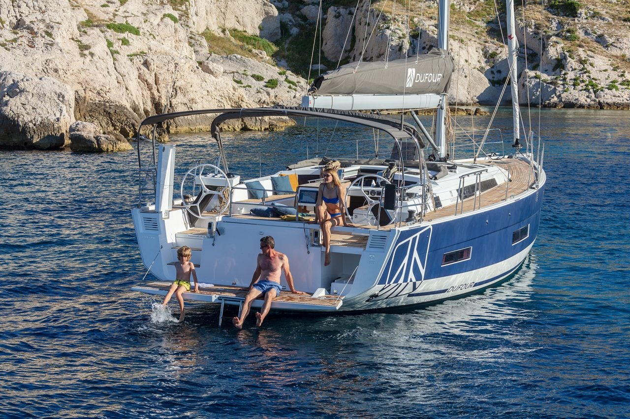 Bateau à voile Dufour 530 sous voile vive