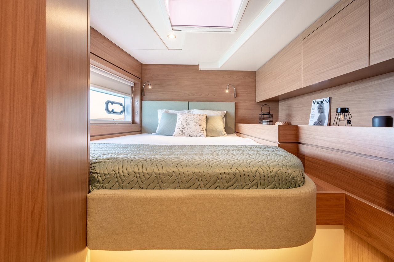 Bali 4.6 cabin with double berth and large side window