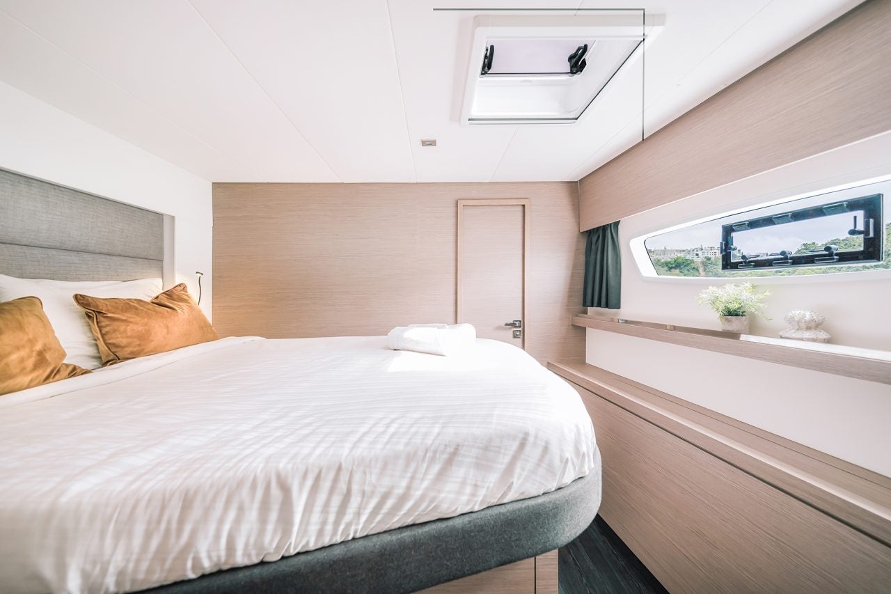 Cabina del catamarano a vela Fountaine Pajot Tanna 47